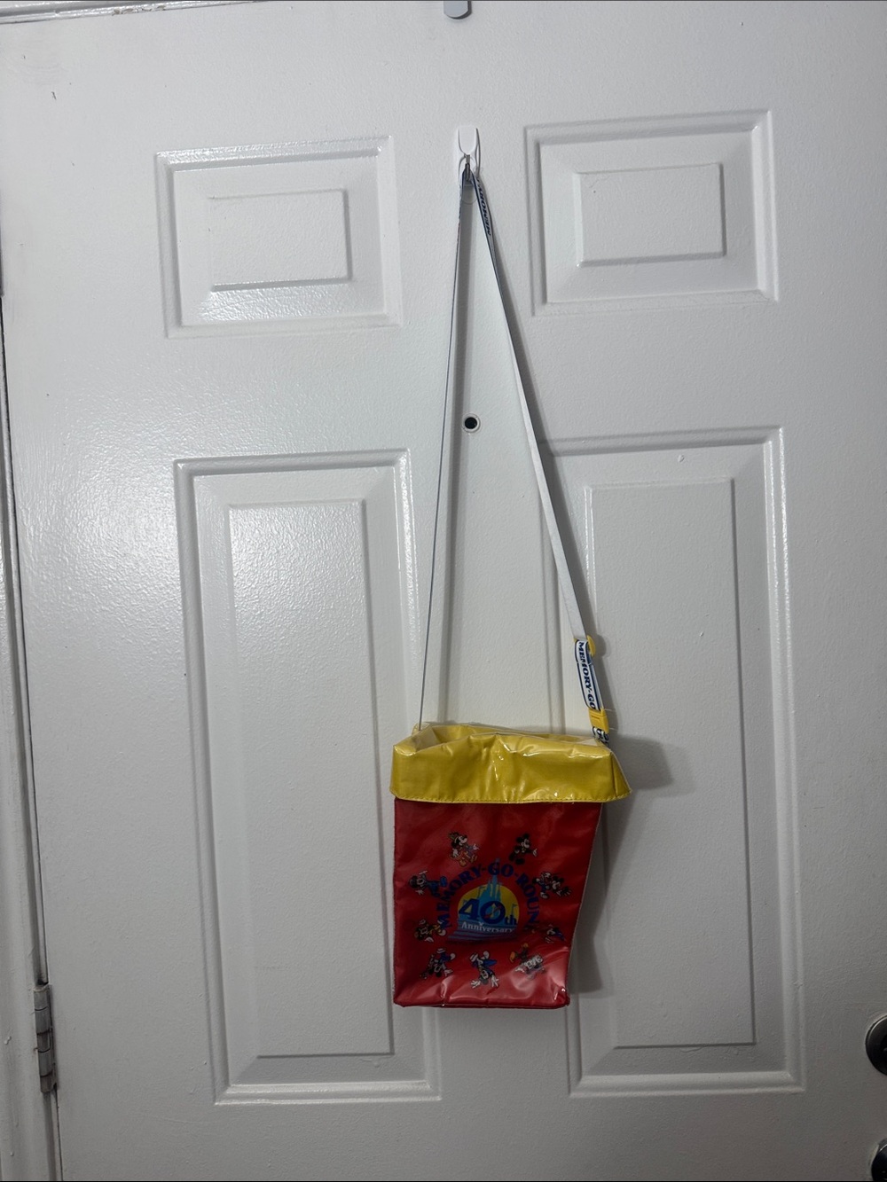 TDR Tokyo Disney Resort 40th Anniversary Retro Popcorn Bucket Case Shoulder Bag - Picture 5 of 5